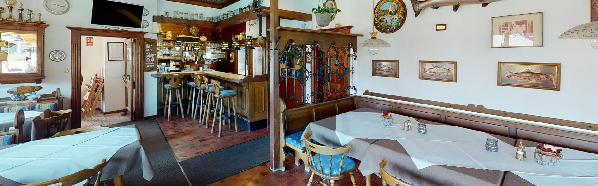 Forellenstube-Lofer-Dining-Room